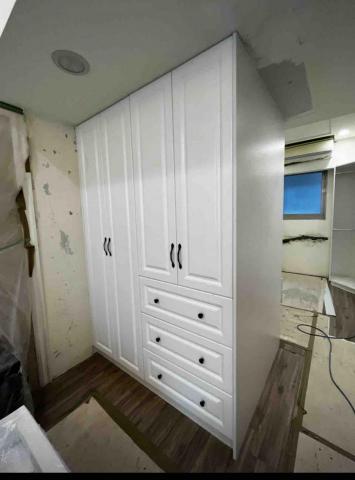 佶緯工程有限公司 - 歐式鄉村風衣櫃