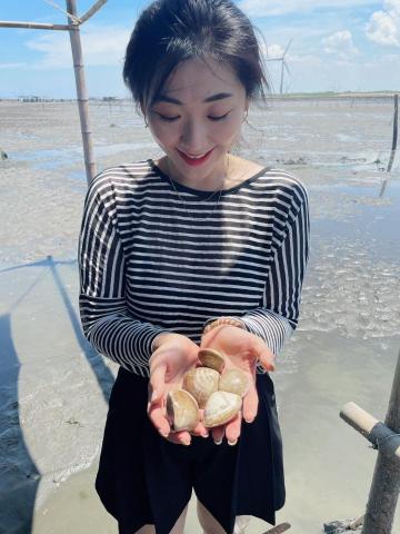 崔普小哀 - 王功漁港 彩雲潮間帶之旅