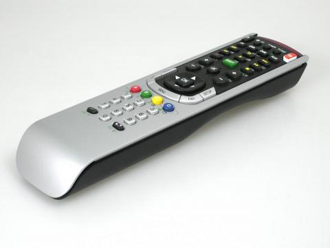 +i Studio - 工業設計-遙控器