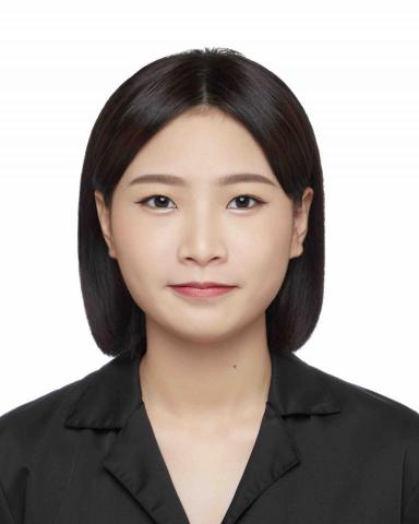 提供客服服務的專家吳綵妮