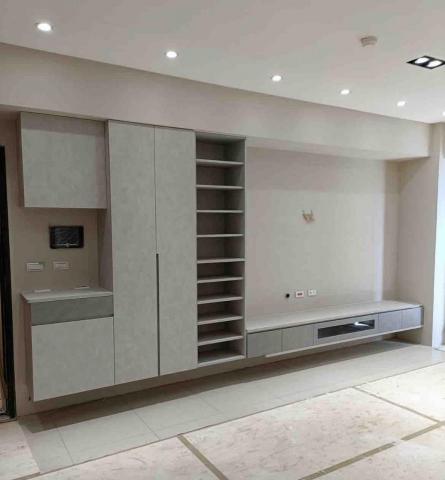 佶緯工程有限公司 - 電視懸浮矮櫃
結合收納空間