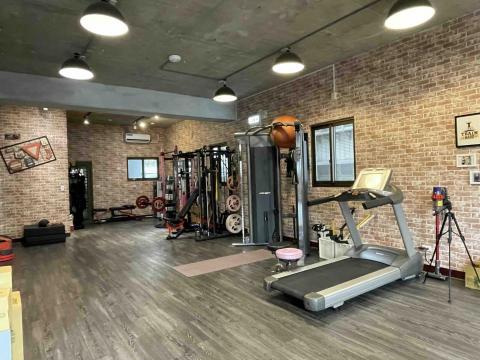 蕭美琦 - 機械器材 與 重訓區 蕭美琦 - 機械器材 與 重訓區