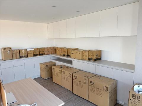 穎成照明設計有限公司 - 