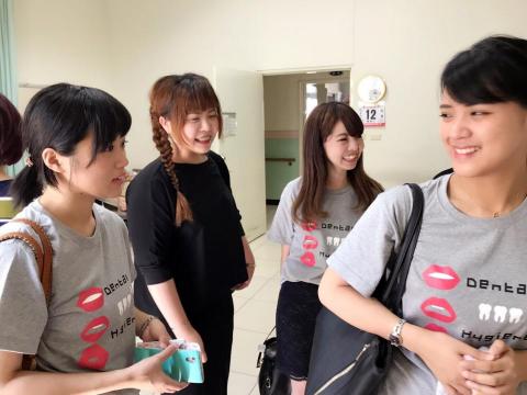 Mari Tsai - 九州齒科大學參訪隨行口譯