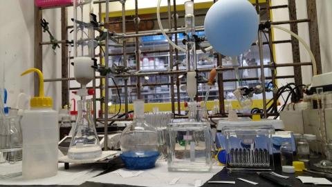 DengYJ  - 有機化學實驗室