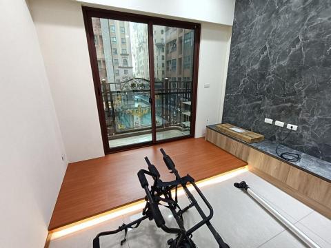 穎成照明設計有限公司 - 