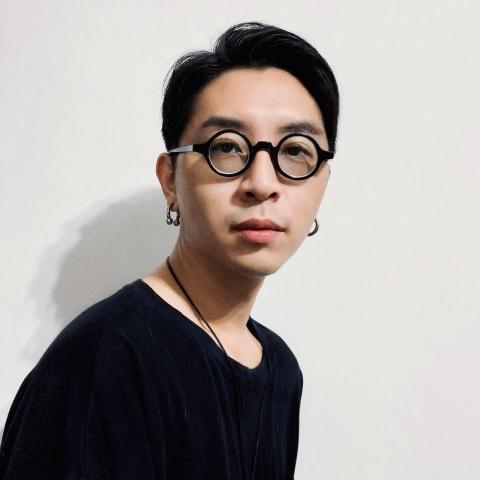 提供網拍model服務的專家陳先生