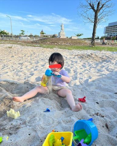 潘霓 - 小孩陪玩