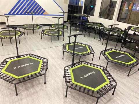 蕭美琦 - 團課之一:燃脂、長高跳床課 蕭美琦 - 團課之一:燃脂、長高跳床課