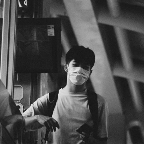 提供54服務的專家陳逸宏