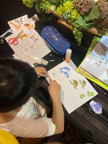 Gina - 用輕鬆愉快的方式學習動物英文單字