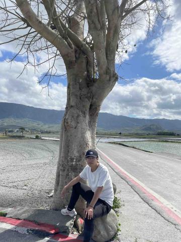 提供建漢服務的專家胡建智台師大物理🎓