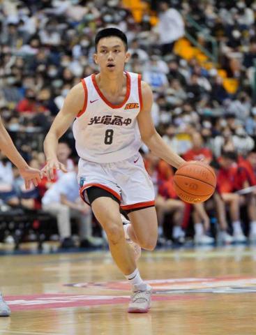 黃培鑫 - 在小巨蛋打冠軍賽