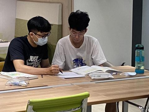 梁恵程 - 物理教學