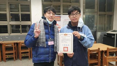 李睿哲 - 109-1 實踐國中華語文一對一輔導課程