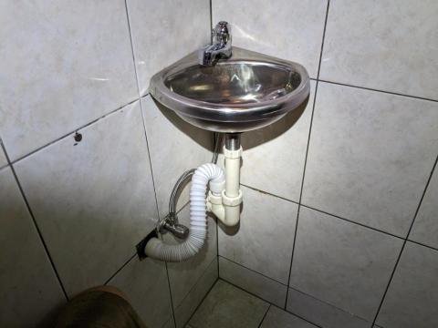 峰銓水電宅修 - 轉角面盆