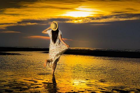 Kuo Cheng Lin/影相寫真舘 - 海邊外拍寫真