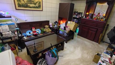 綠配離企業社 - 居家清潔 因顧主需整理清潔 客廳 
圖1