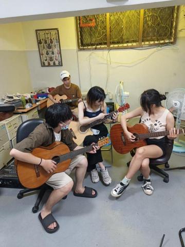 享樂音樂工作室 - 社團時間 享樂音樂工作室 - 社團時間