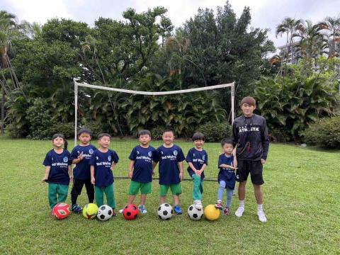 RED WOLVES 紅狼足球隊 - 