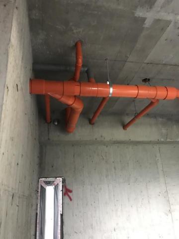 鄭耀崇 - 吊管施做