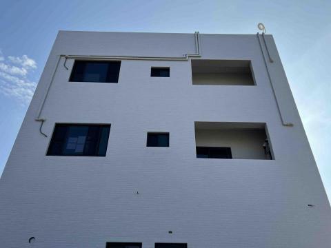 淨依·冷氣家電蜘蛛人 - 室外管槽配管 淨依·冷氣家電蜘蛛人 - 室外管槽配管