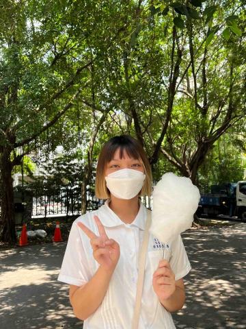 提供109學測國文服務的專家洪加芝