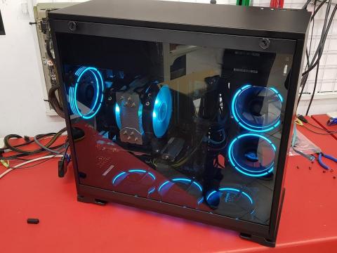 百手資訊 - 電腦組裝整線