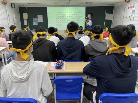 Kevin - 會考歷屆試題檢討