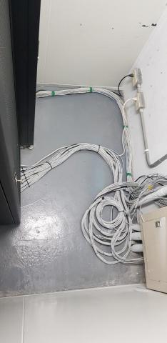 百手資訊 - 機櫃整線，施工後