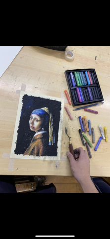 詹棅權Eric - 蠟筆創作-戴戴珍珠耳環的少女