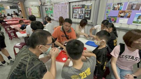 羽球、伴讀、課後照顧老師 - 