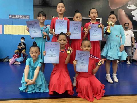 有光的孩子舞蹈空間 - 小選手一起比賽