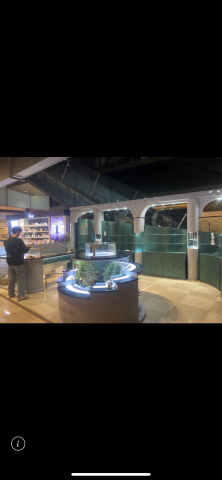 雲居塗裝統包工程 - 專櫃香水品牌 雲居塗裝統包工程 - 專櫃香水品牌