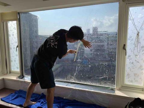 B.X專業隔熱紙 - 居家隔熱膜施工 透光度35% 強烈東曬 B.X專業隔熱紙 - 居家隔熱膜施工 透光度35% 強烈東曬