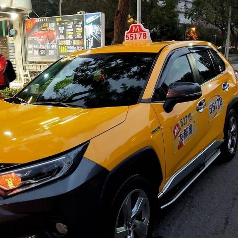 提供送機服務的專家阿貴