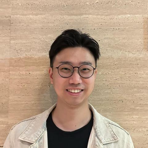 提供程式語言自學服務的專家Jack Foo