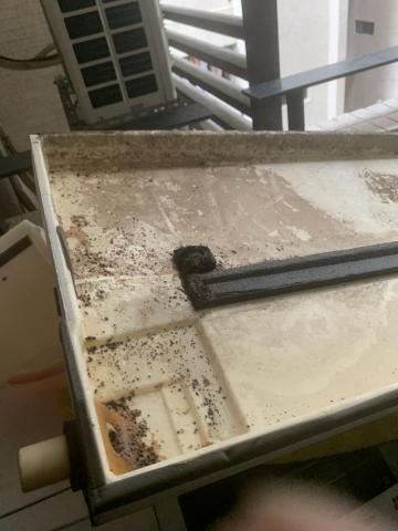 周國棨 - 大金吊隱式 水盤清洗