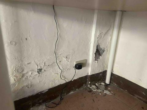 冠承防水工程 - 外牆迎風牆未作防水處理導致內牆滲水壁癌