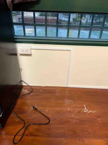 信鎰水電 - 房間內插座不夠嗎？一組插座解決延長線雜亂的煩惱?