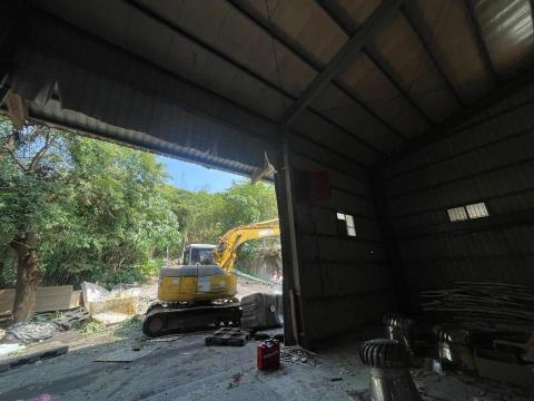 謝妤柔 - 拆除工程