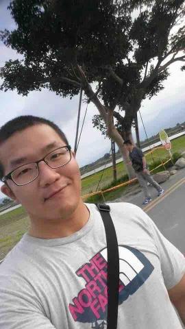 提供集運商服務的專家吳博正