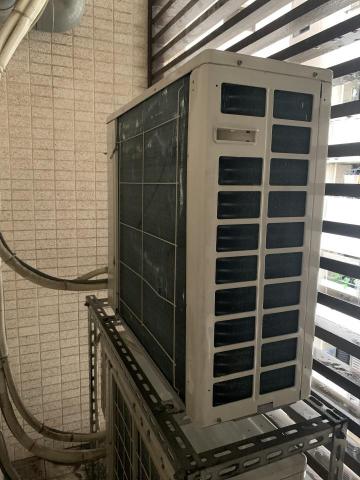 周國棨 - 室外機清洗