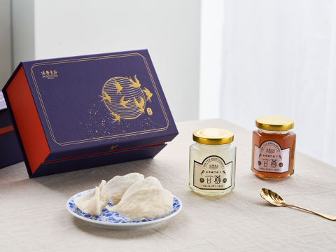 朱祥逸 - DIN YUE 燕窩禮盒
・禮盒設計
・貼標設計
・攝影企劃