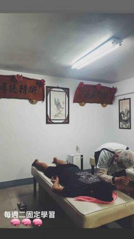 點穴整脊 - 每個禮拜去找師傅進修！