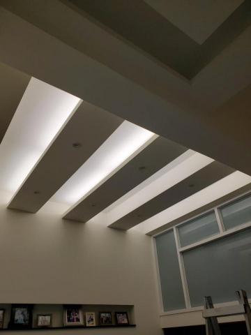 王振昌 - 更換後（自然光）T5支架燈