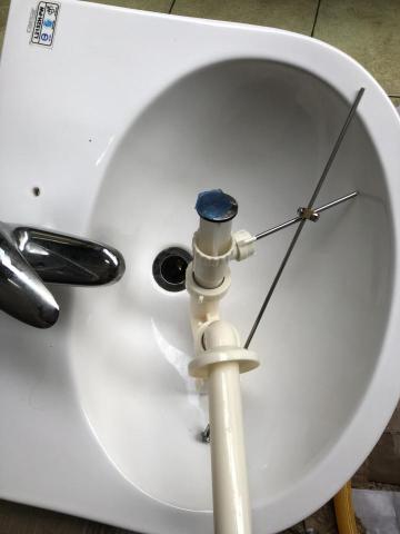 呈億水電工程 - 洗面盆安裝