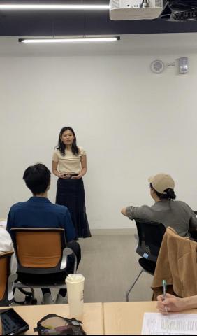 蔡宜庭 - 大學全英文演講發表，有多次主持球隊送舊活動、擔任羽球比賽司儀的經驗