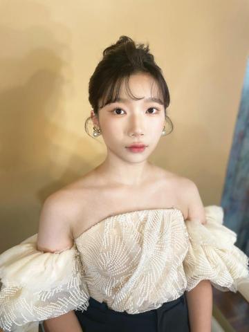 Face Face 妝髮工作室 Umi - 