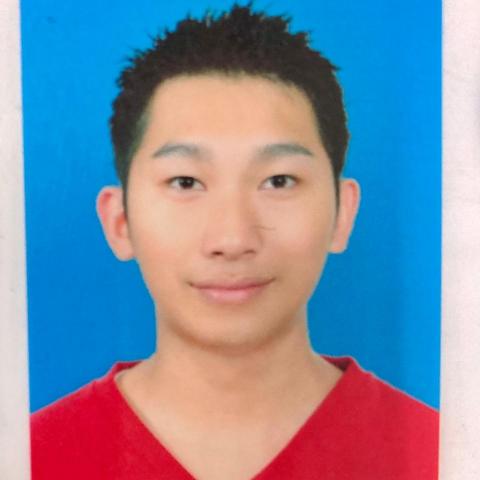 提供老人照顧服務的專家黃振瑋